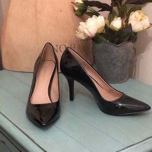 BCBG heels